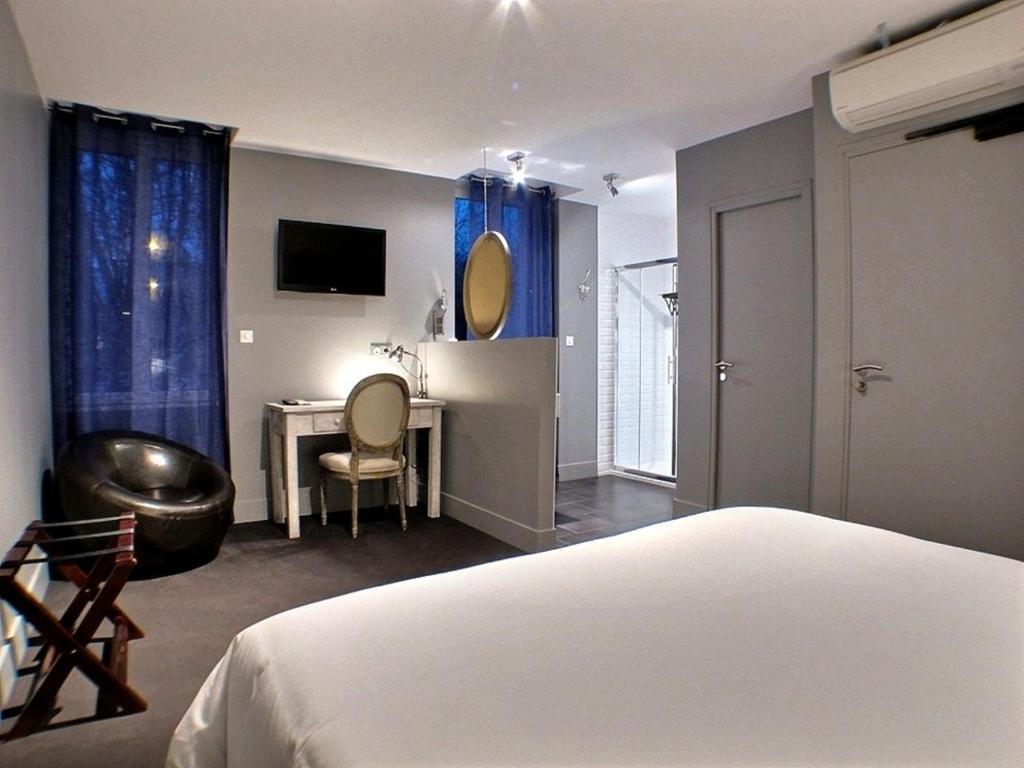 Hôtel 19'Cent Le Creusot Quarto foto